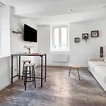 Confortable Centre Proche Commerces